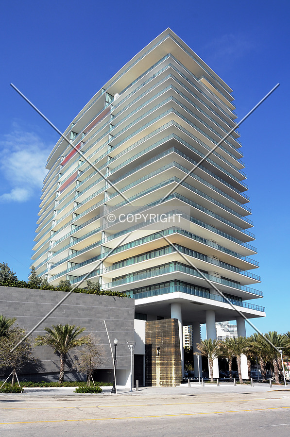 Apogee South Beach by Jorge Molina