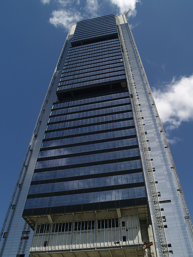 Torre Caja Madrid by Cesar Serrano