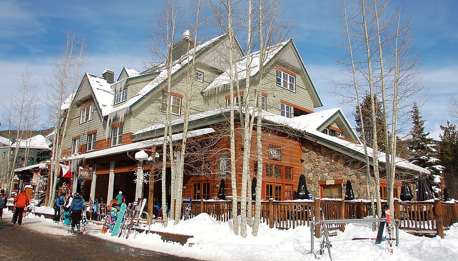 Jack Pine Lodge by Brian LoBue