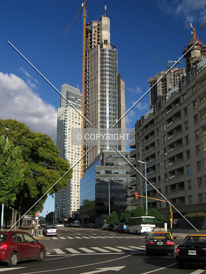 Mulieris torre Norte by Maximiliano Buono