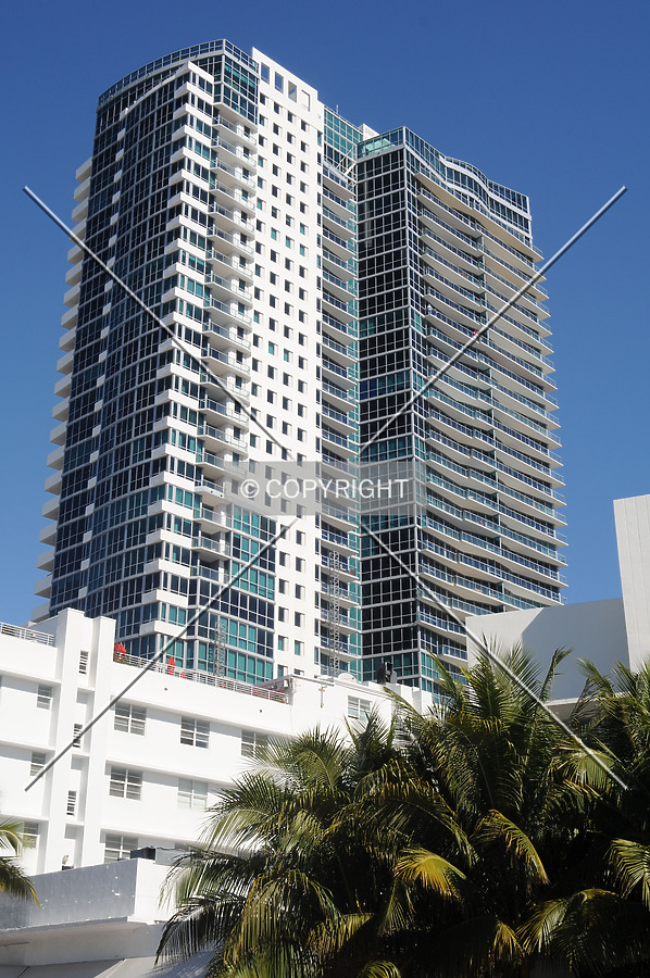 The Setai Tower by Jorge Molina