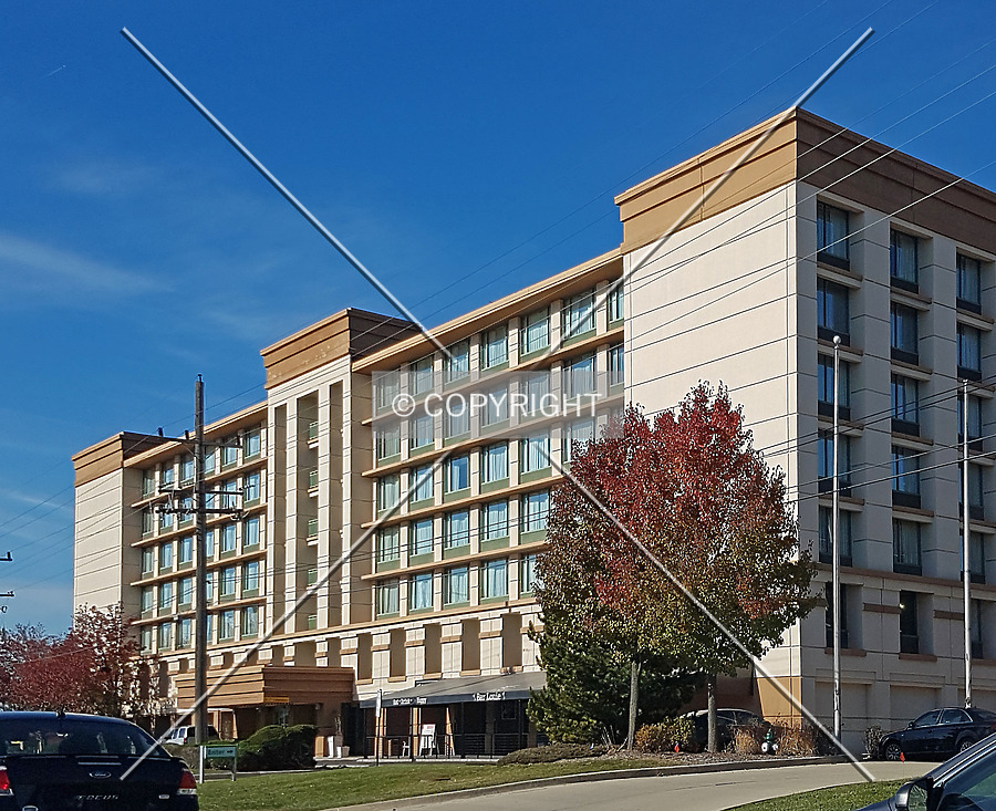 Holiday Inn Chicago Oakbrook by Nephilim