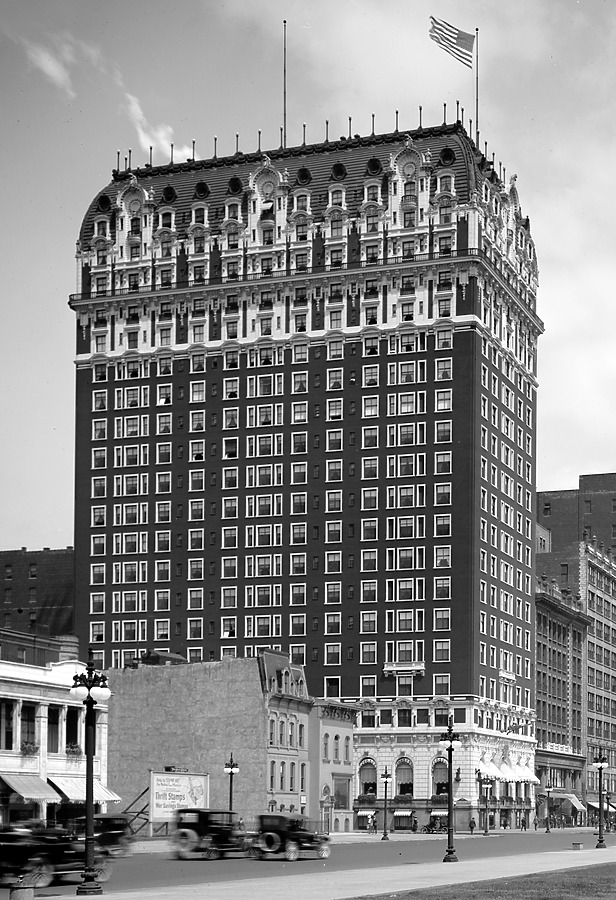 The Blackstone by Library of Congress, Prints and Photographs Division, Detroit Publishing Company