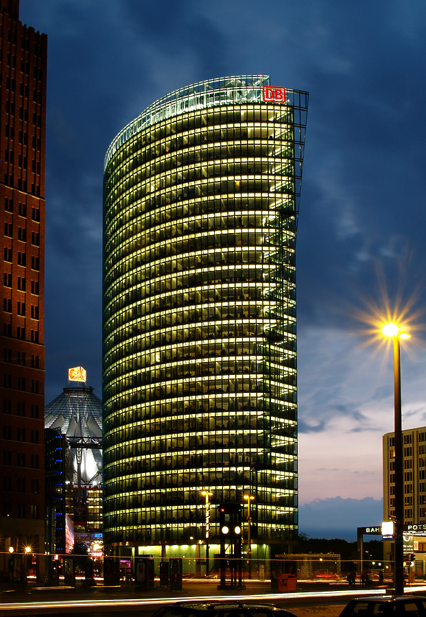 Bahn Tower by Cesar Serrano