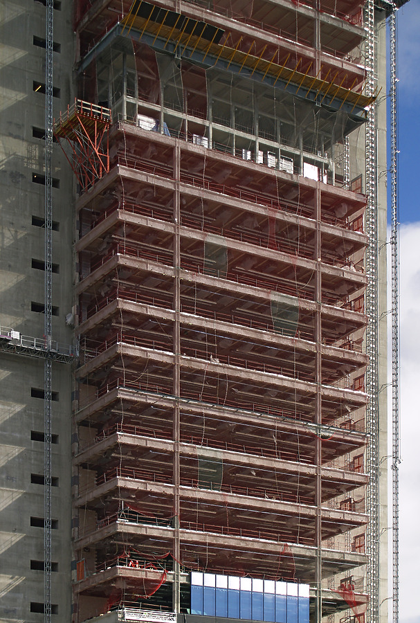 Torre Caja Madrid by Cesar Serrano