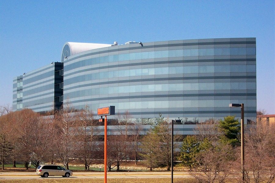 Centerpoint Office Building by Ryan Hildebrand