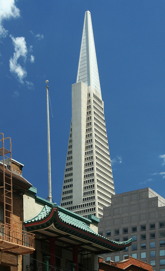 Transamerica Pyramid by Pavel Toczynski
