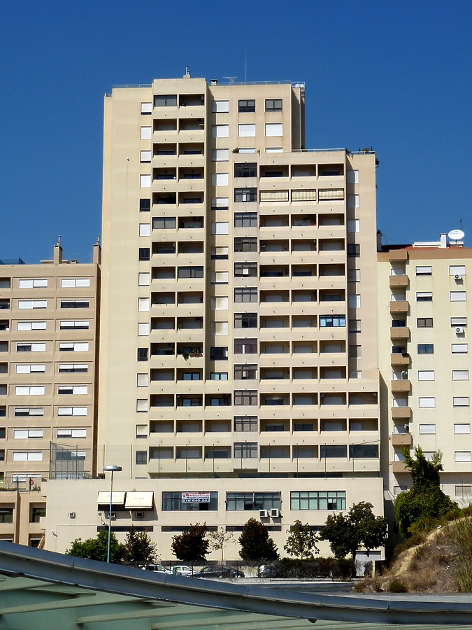 Edifício Varandas do Rio by Robin Spetz