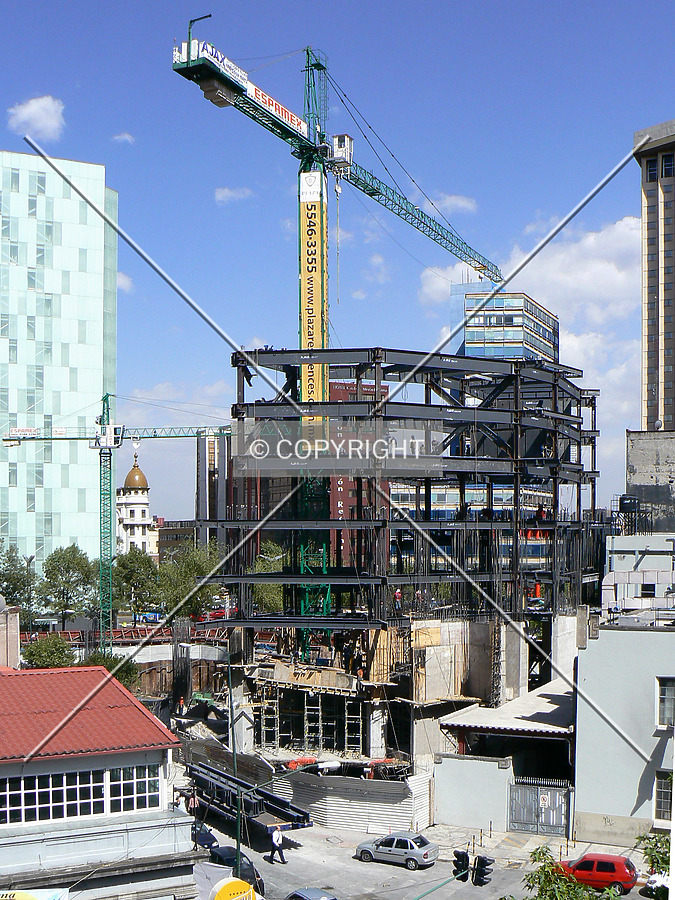 Plaza Residences by Luis Ibáñez