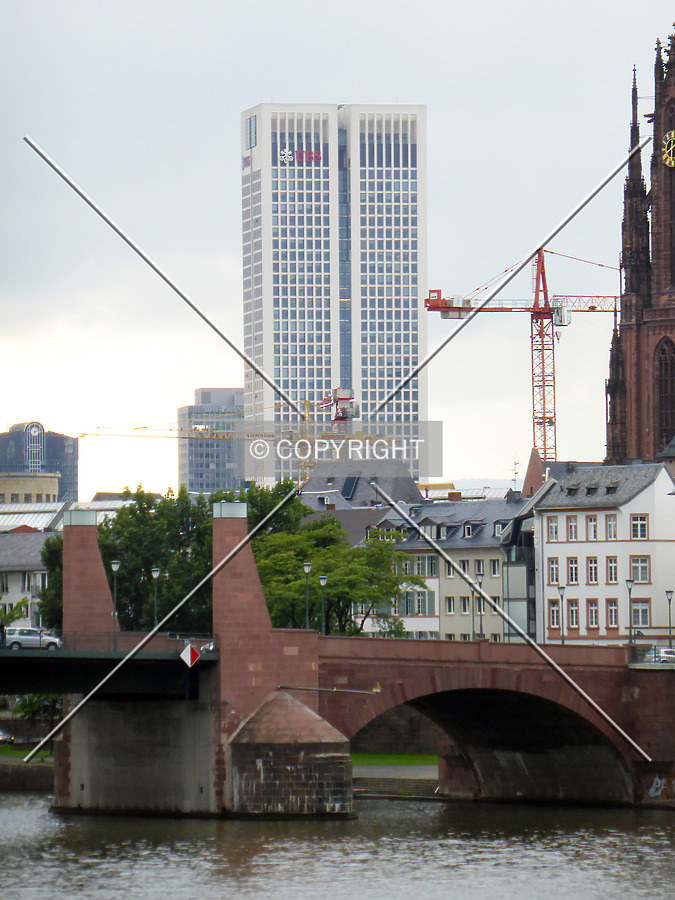 OpernTurm by Nephilim