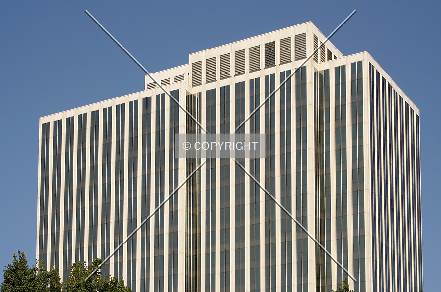 Lloyd Center Tower by Serdica