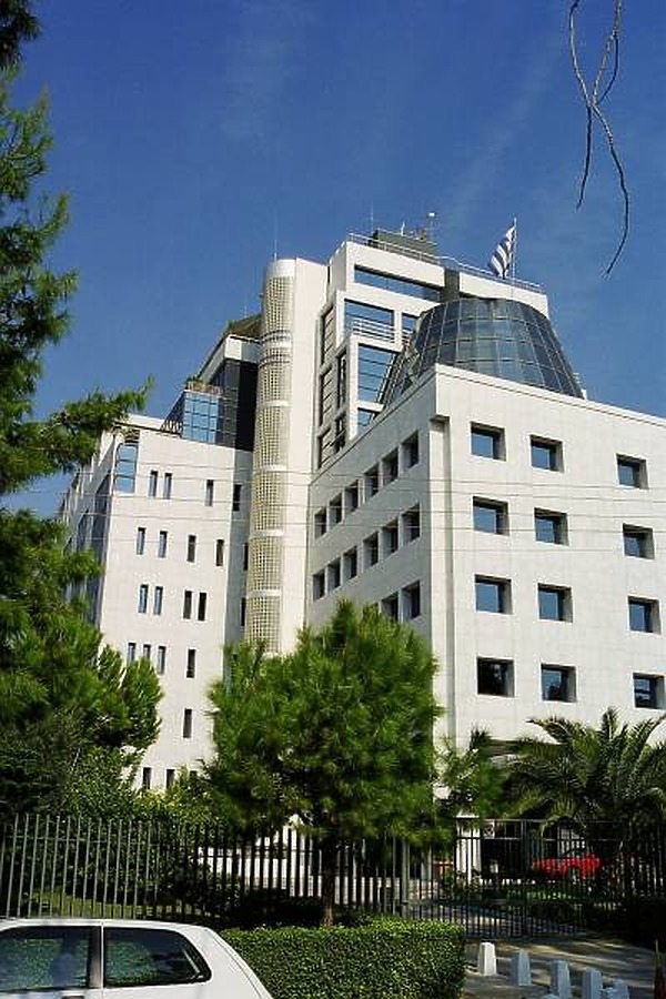 Makedonia Office Building by Gregory Maloukos