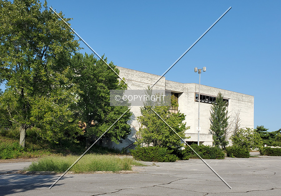 Jamestown Mall by Ryan Hildebrand