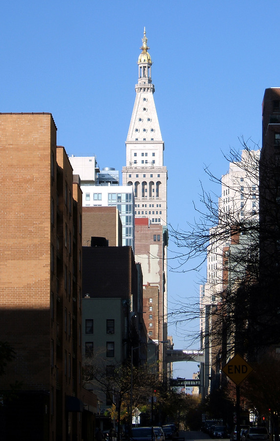 Metropolitan Life Tower by John Cahill