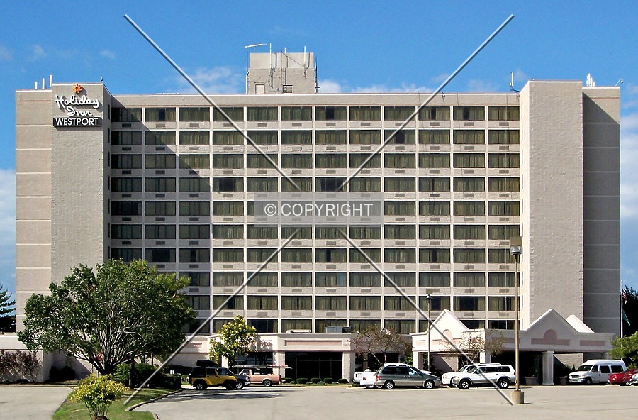 Doubletree Hotel Saint Louis at Westport by Ryan Hildebrand