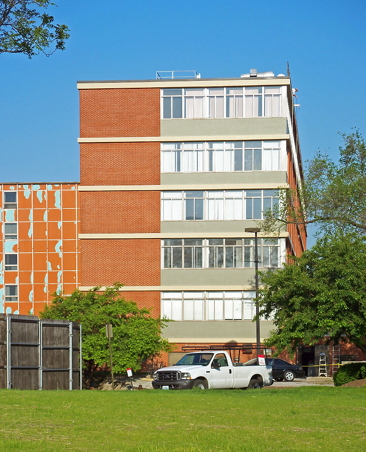 Gateway Regional Medical Center North Annex by Ryan Hildebrand