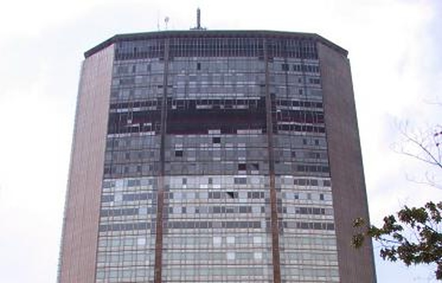 Pirelli Building by John Bek