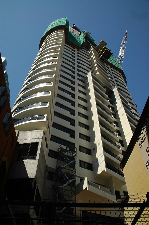 Meriton Tower by John Bek