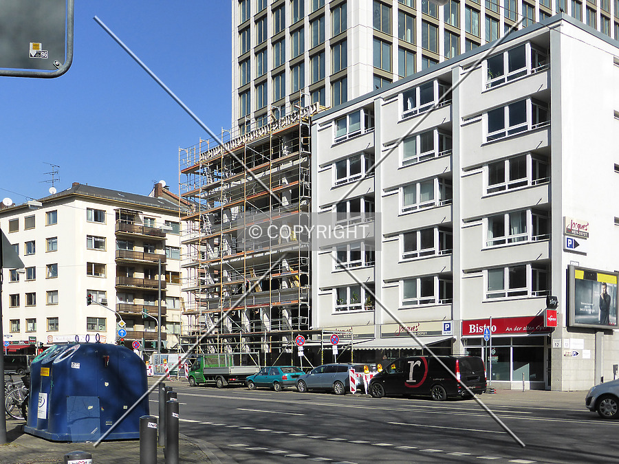 Turm Center by Nephilim