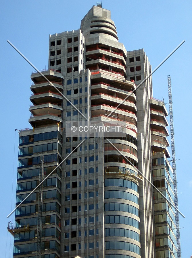 Torre Renoir 1 by Maximiliano Buono
