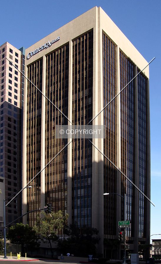 600 B Street by Chris Patriarca