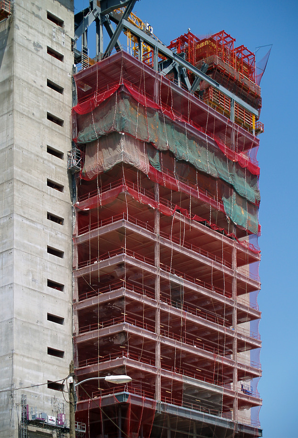 Torre Caja Madrid by Cesar Serrano