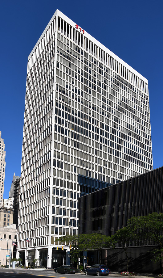 211 West Fort Street by John W. Cahill