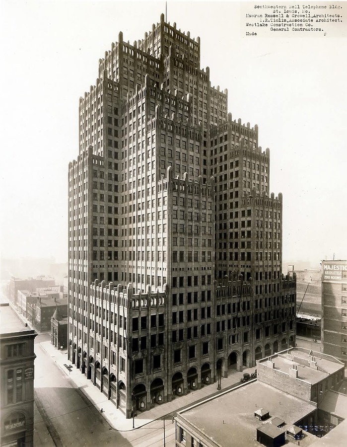 1010 Pine Street by Unknown