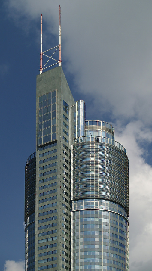 Millennium Tower by Cesar Serrano