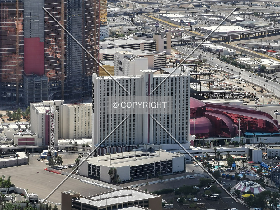 Circus Circus - Skyrise Tower by Nephilim