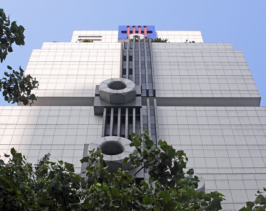 Bank of Asia Tower by Horst Kiechle