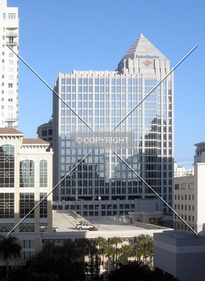 Bank of America Plaza by Jorge Molina