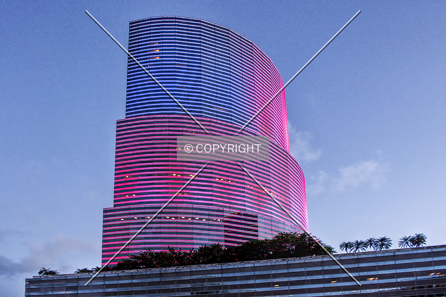 Miami Tower by Jorge Molina