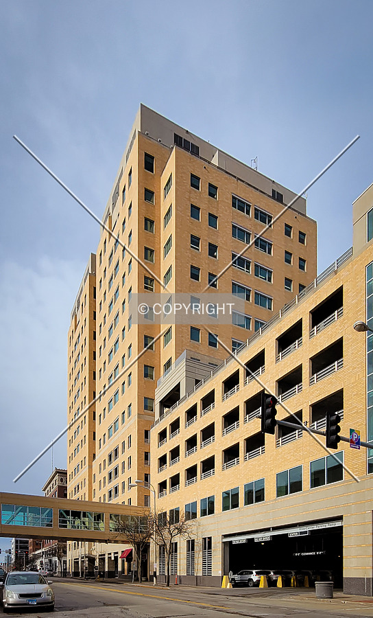 MidAmerican Building by Ryan Hildebrand