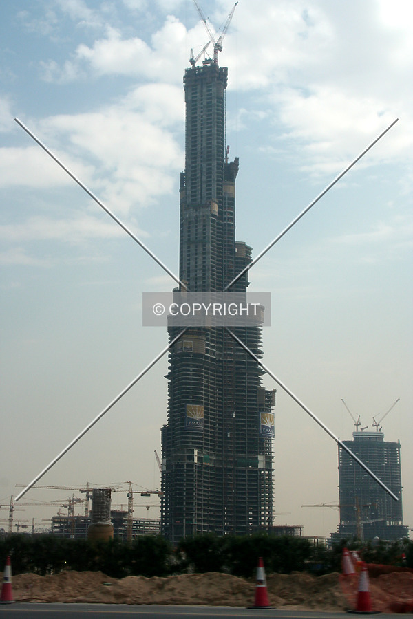 Burj Khalifa by Neil Nickolds