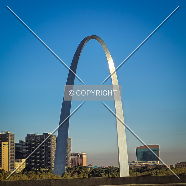 Gateway Arch by Ryan Hildebrand
