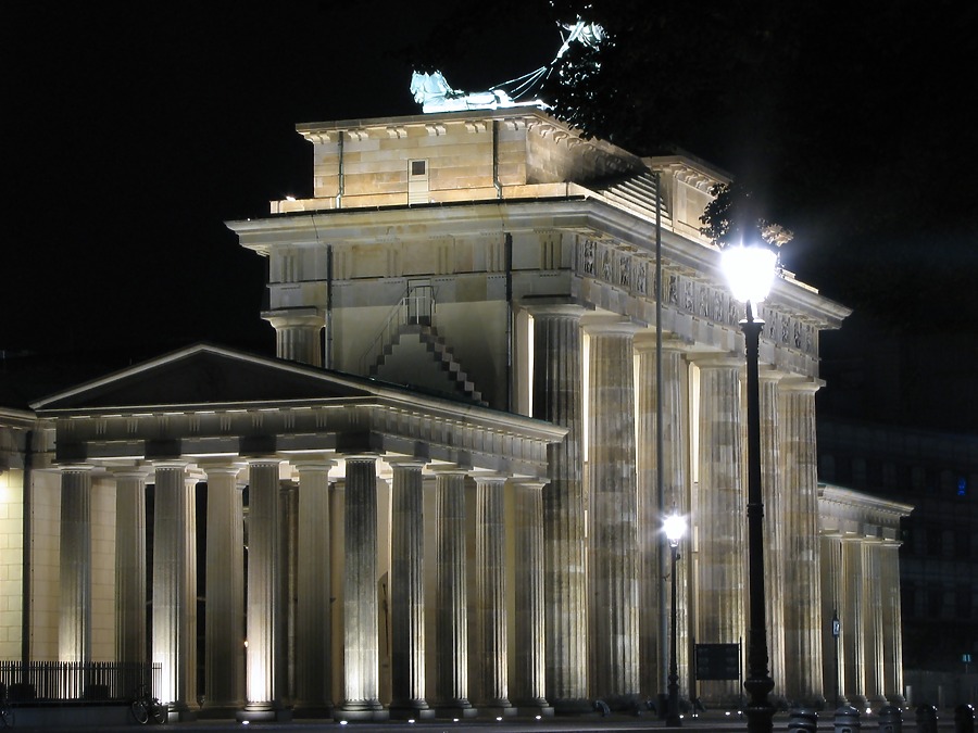 Brandenburger Tor by Edoardo Marchetti