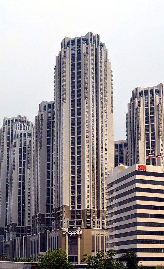 Belle Grand Rama 9 D by Huopa