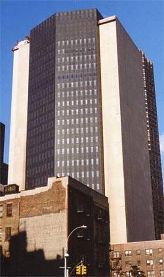 Verizon Building by Scott Murphy