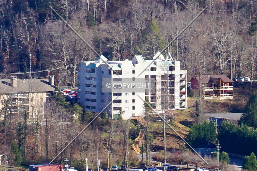 Laurel Inn Condominiums by Ryan Hildebrand