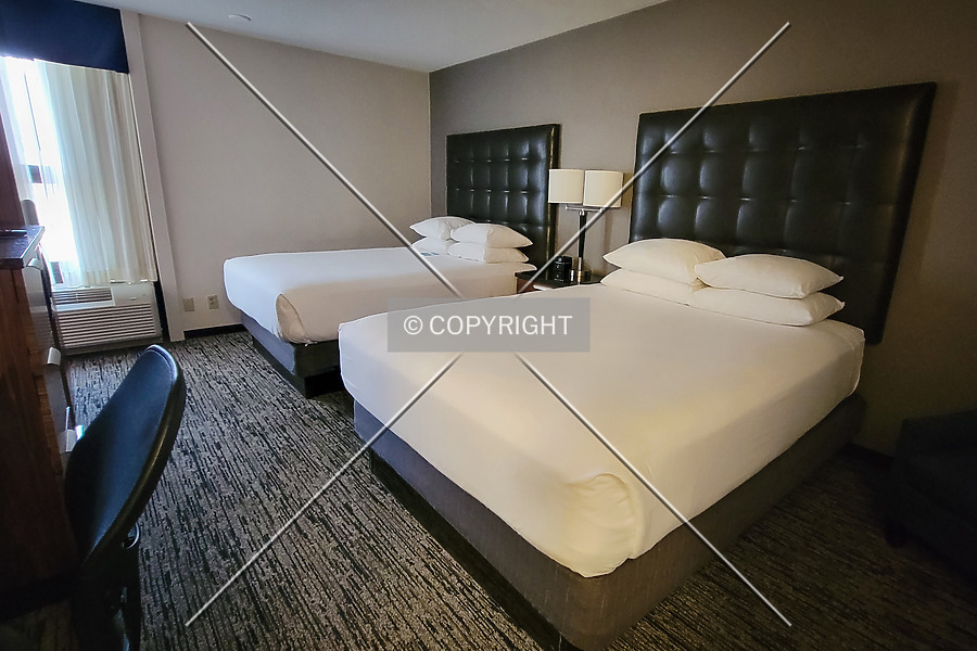 Drury Inn Collinsville by Ryan Hildebrand