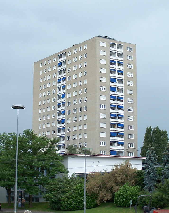 62 Avenue des Grandes Communes by Huopa