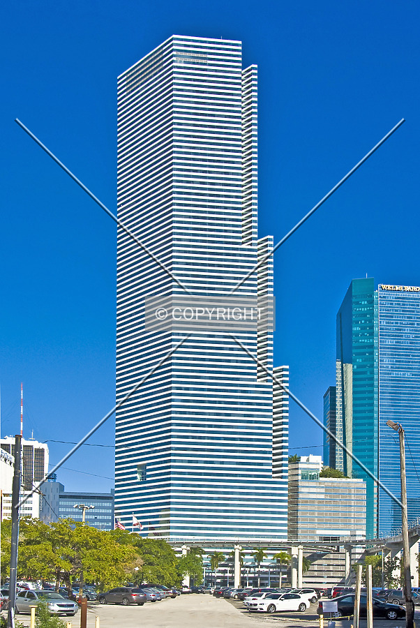 Miami Tower by Jorge Molina