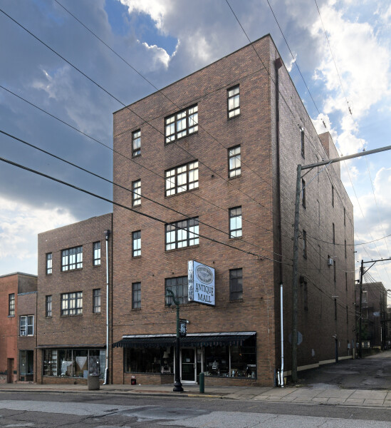 409 Washington Street