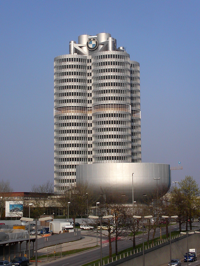 BMW Building by Cesar Serrano