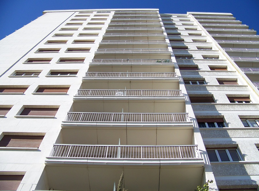 8 Résidence De Lattre de Tassigny by Florian Barbier