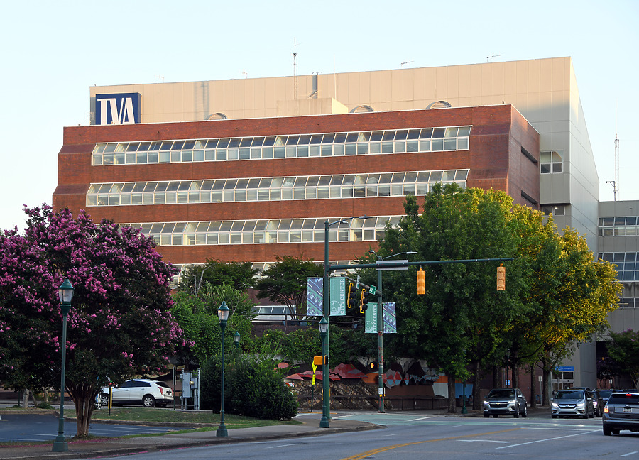 TVA Missionary Ridge Building by John W. Cahill