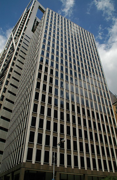 877-034-521