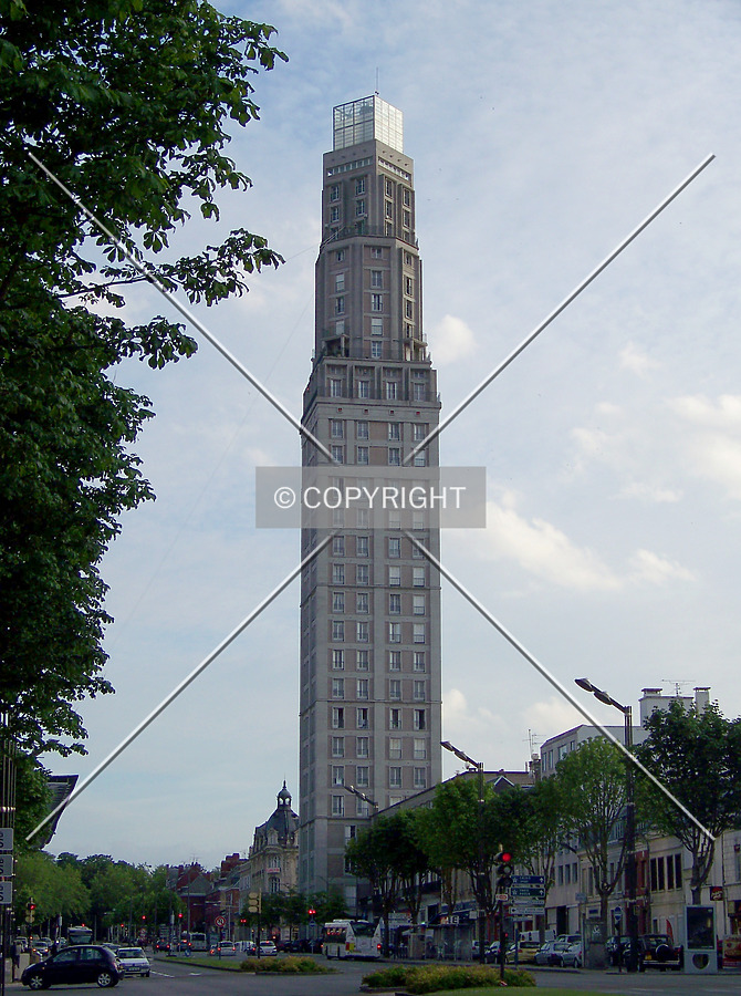 Tour Perret by Florian Barbier