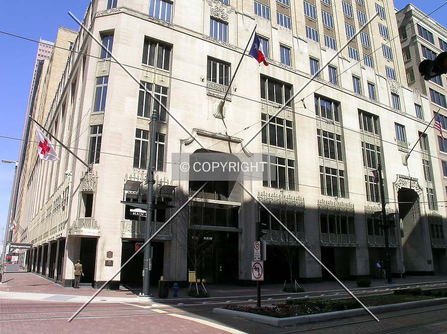 JPMorgan Chase Building by Serdica